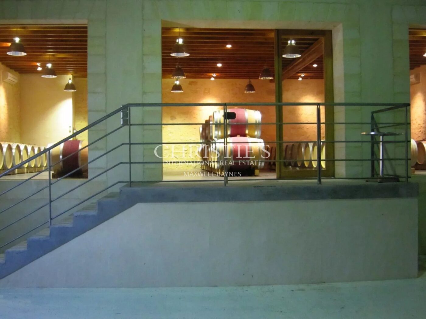 Très beau domaine viticole - satellite de Saint-Emilion avec luxueux Château