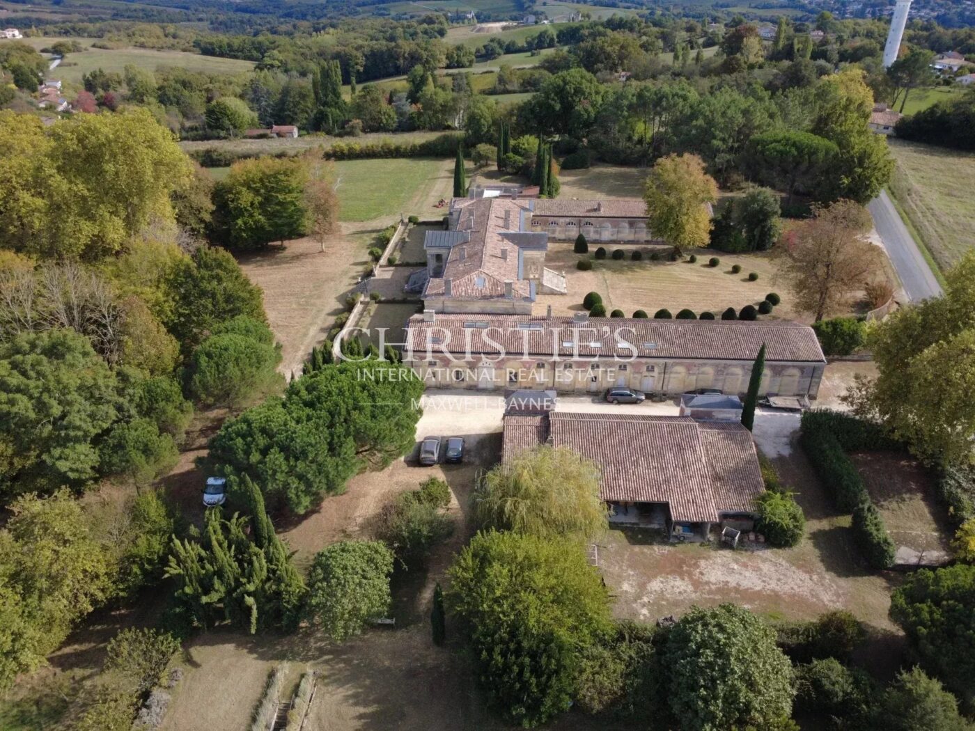 Domaine historique au cœur de l’Entre-Deux-Mers – un trésor du patrimoine bordelais à redécouvrir