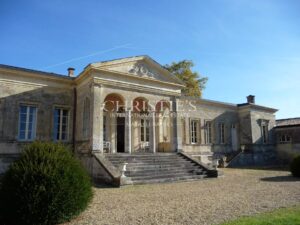 Domaine historique au cœur de l’Entre-Deux-Mers – un trésor du patrimoine bordelais à redécouvrir