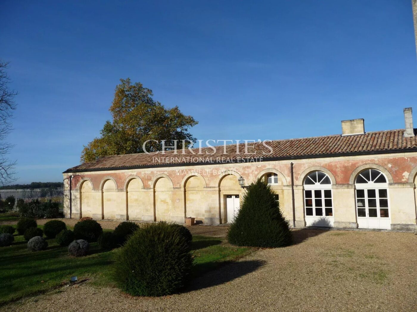 Domaine historique au cœur de l’Entre-Deux-Mers – un trésor du patrimoine bordelais à redécouvrir