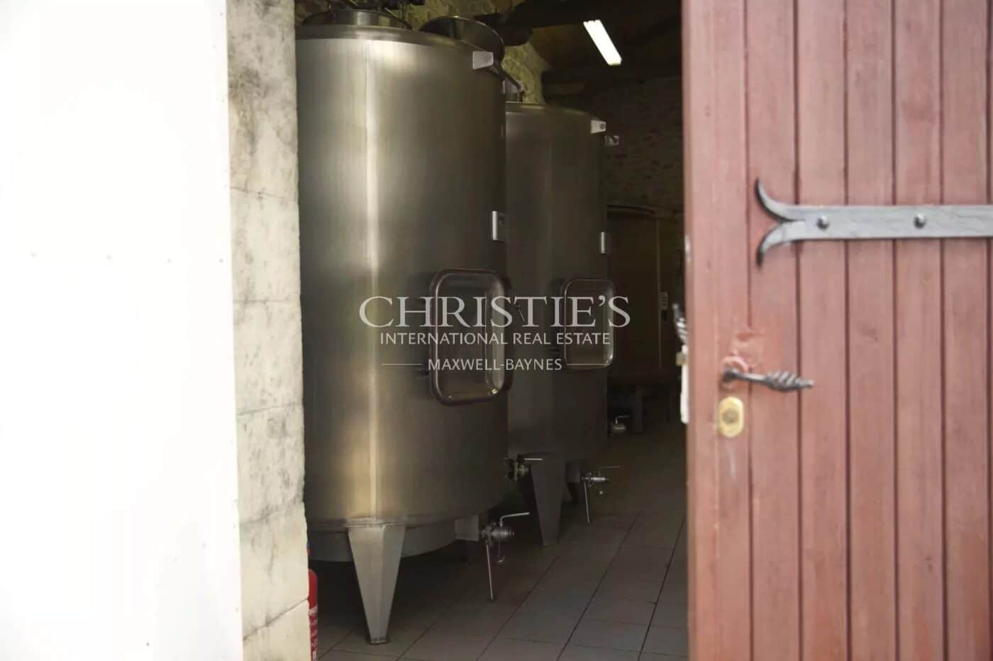 Beau Château à vendre avec 1 ha en AOC Médoc