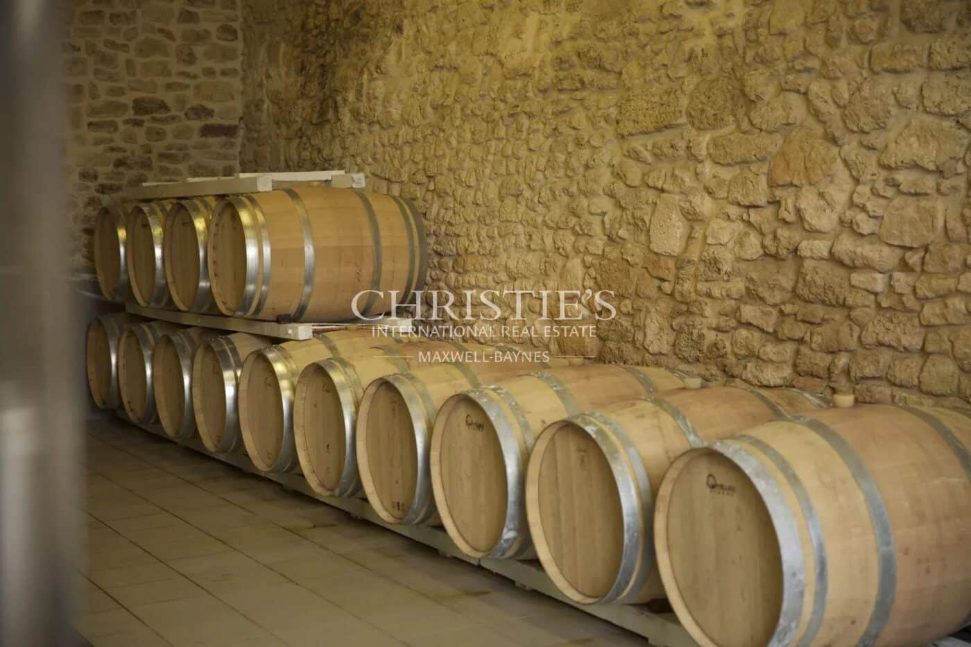 梅多克1公顷漂亮城堡酒庄