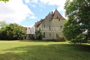 Magnifique Château historique avec vignoble dans la région de Sainte-Foy-La Grande