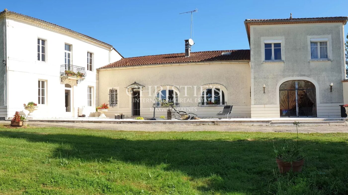A vendre belle propriété viticole de 28 ha environ au Sud de Bordeaux