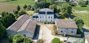 Historic château and vineyard estate on the outskirts of Saint-Émilion with exceptional terroir