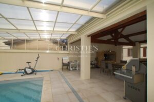 Vineyard estate in excellent condition with efficient winery