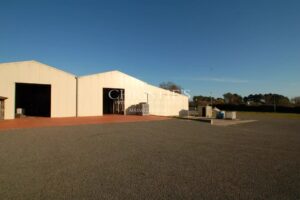 Vineyard estate in excellent condition with efficient winery