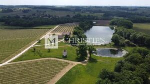 A vendre à 10 min de Sainte Foy la Grande, domaine viticole de caractère de 92 ha en AOC Bordeaux