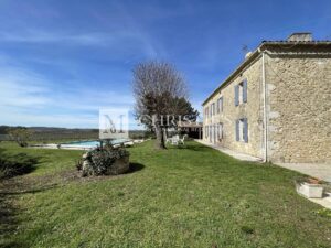 For sale Sainte Foy La Grande, Organic vineyard estate of 68 ha AOC Bordeaux