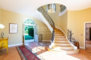 For sale rare and beautiful lifestyle vineyard estate on the banks of the Dordogne River close to Saint-Emilion