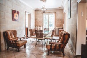 Domaine viticole avec une belle superficie, une demeure de charme et un gîte