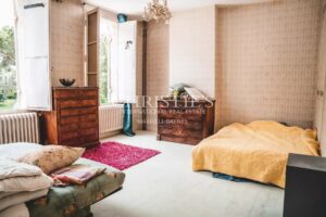 Domaine viticole avec une belle superficie, une demeure de charme et un gîte