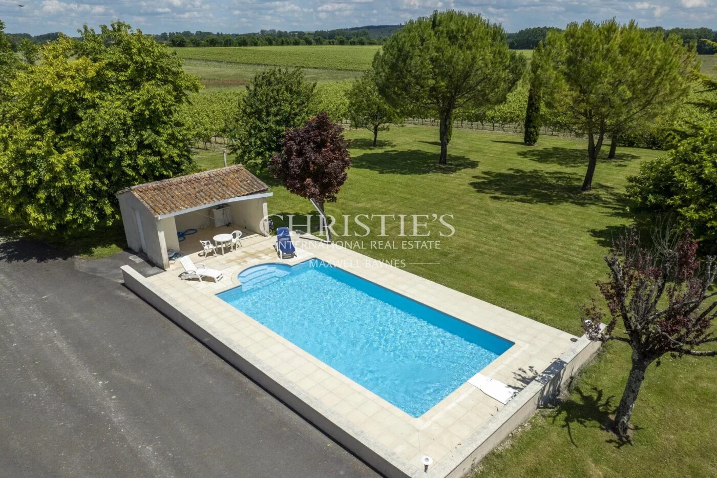 Attractive Cognac property for sale