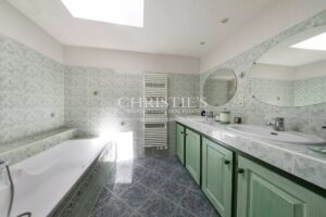 Attractive Cognac property for sale