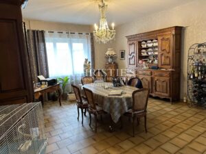 Domaine viticole au coeur de l'appellation Fronsac : Charme et Authenticité