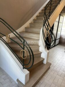 Domaine viticole au coeur de l'appellation Fronsac : Charme et Authenticité