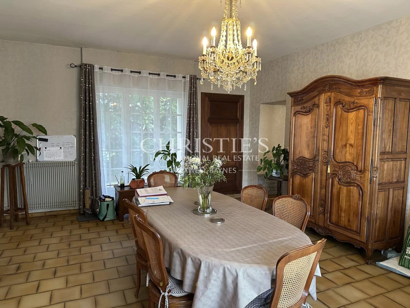 Domaine viticole au coeur de l'appellation Fronsac : Charme et Authenticité