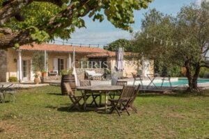 Sublime propriété viticole de 3.21 ha près de Bordeaux - Clé en main !