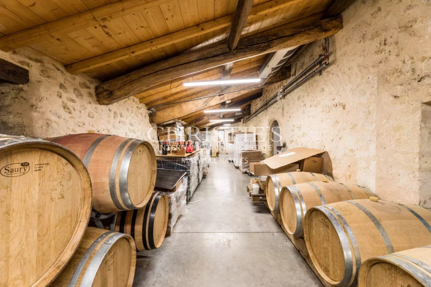 Sublime propriété viticole de 3.21 ha près de Bordeaux - Clé en main !