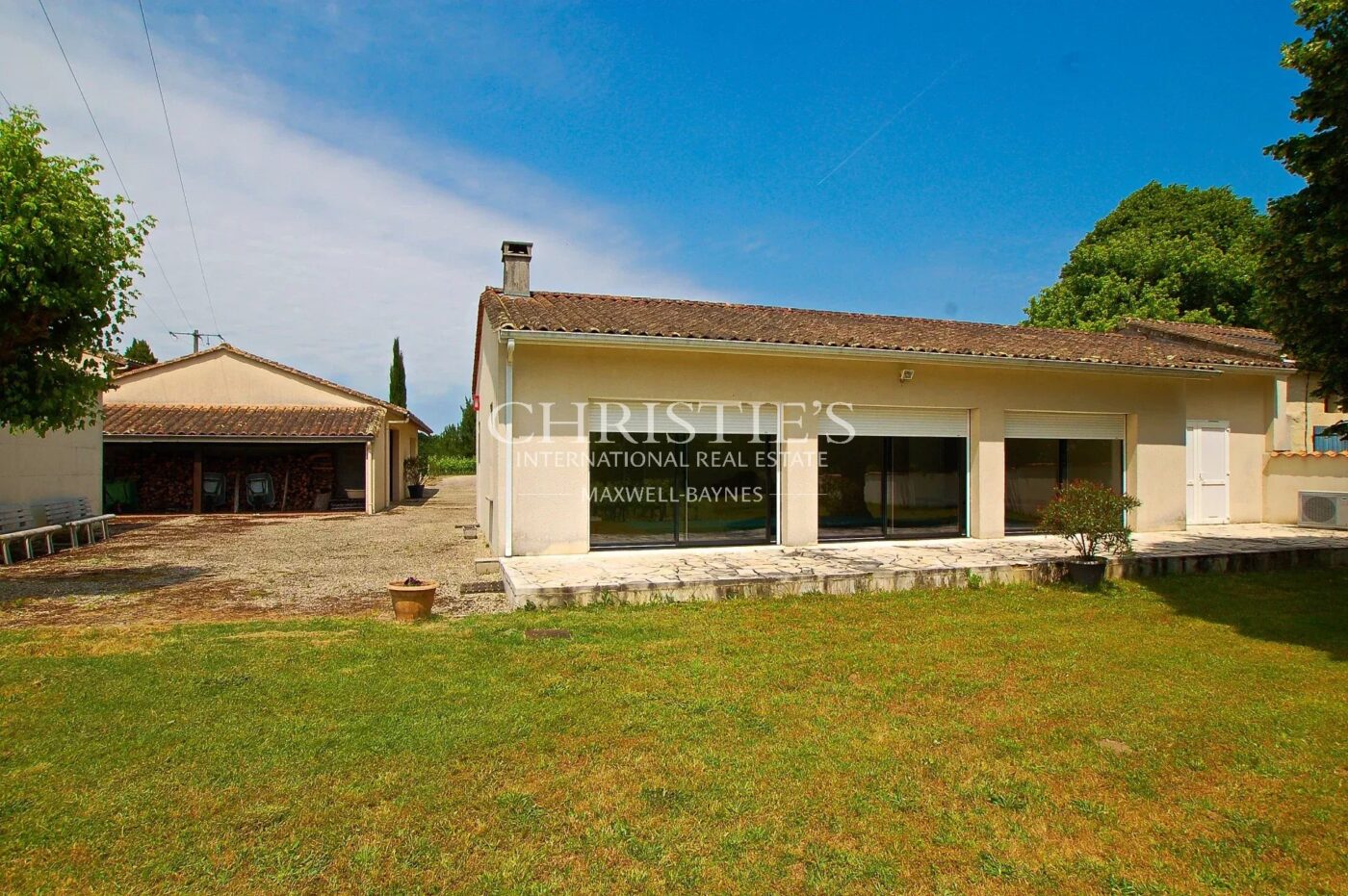 占地 3 公顷的迷人葡萄园 - 1.75 公顷葡萄园位于AOC波尔多坡地 产区