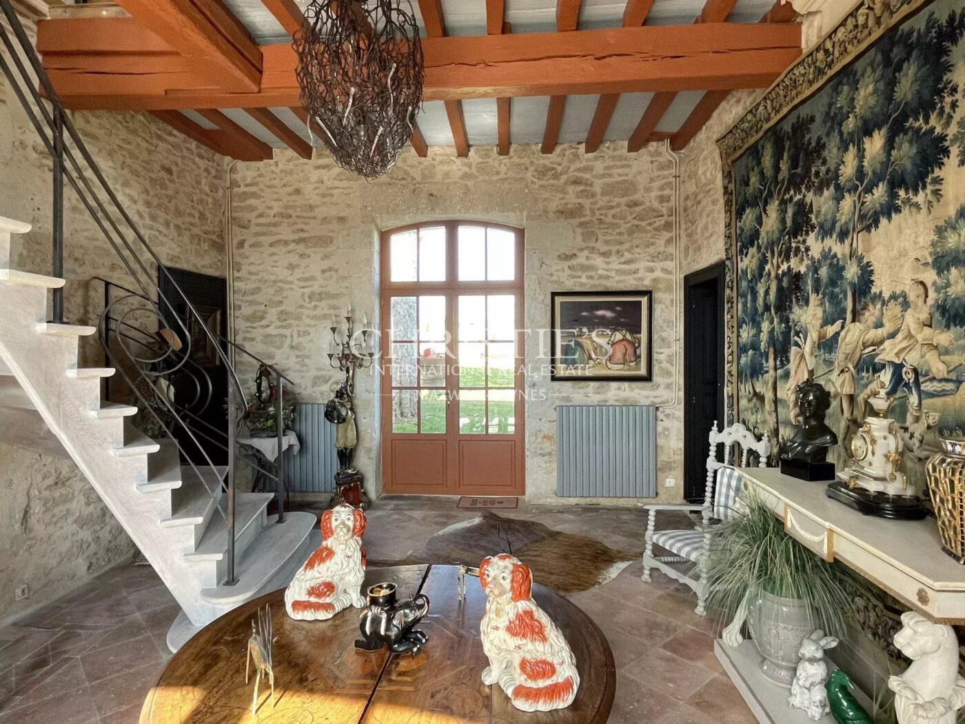 Sumptuous Chartreuse estate with vineyard near Saint-Emilion