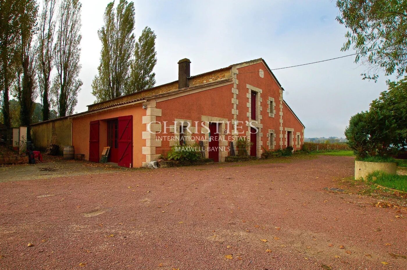 Propriété viticole biologique de 9 hectares clé-en-main
