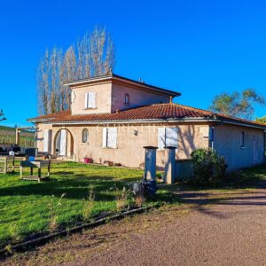 交钥匙的 9 公顷葡萄园庄园 — 有机葡萄园(仅一块),维护良好 — 房屋已翻新