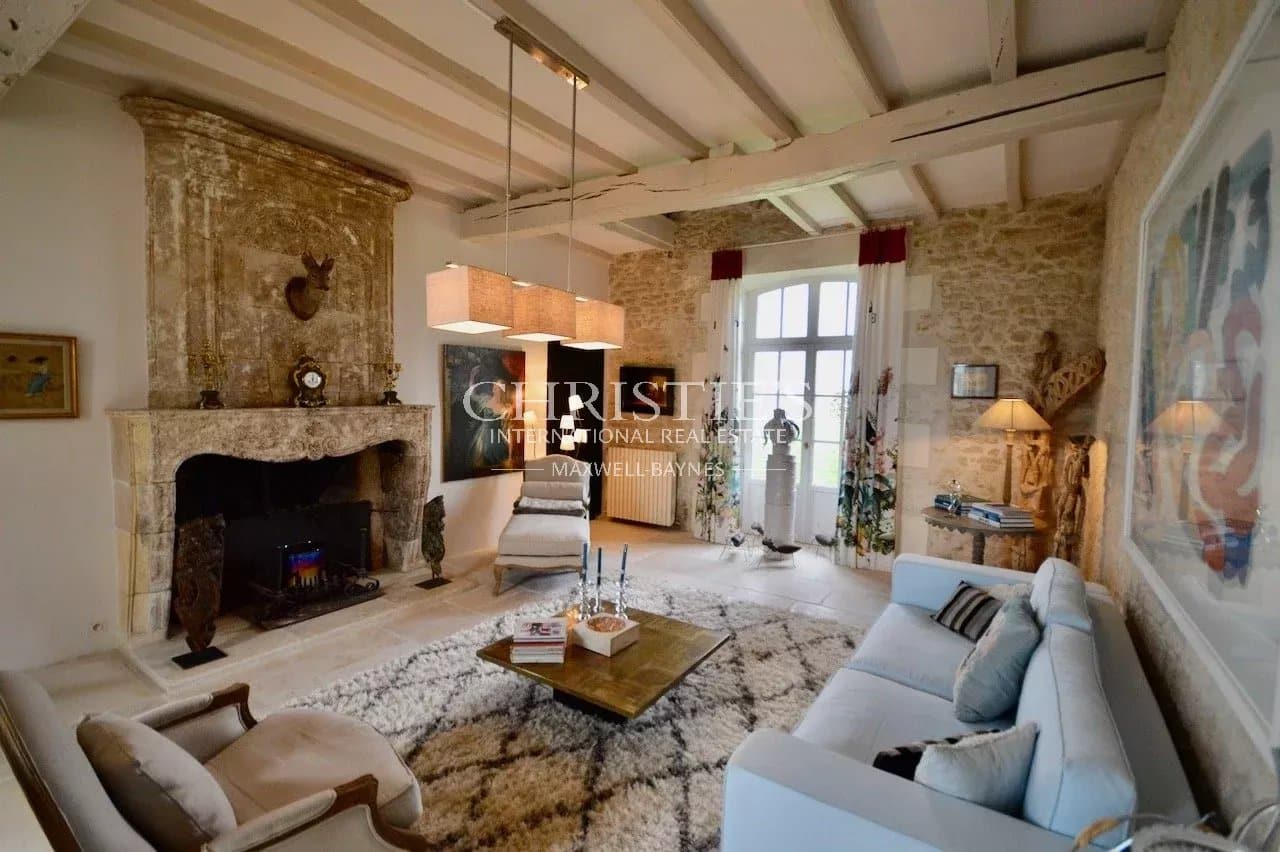 圣艾美隆附近带葡萄园的奢华庄园