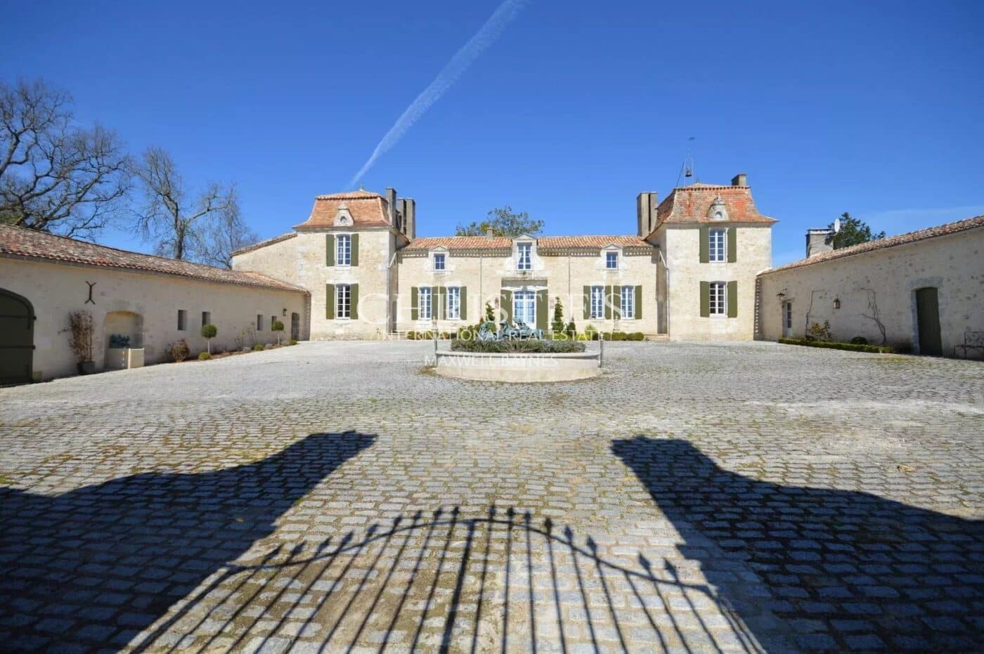 圣艾美隆附近带葡萄园的奢华庄园