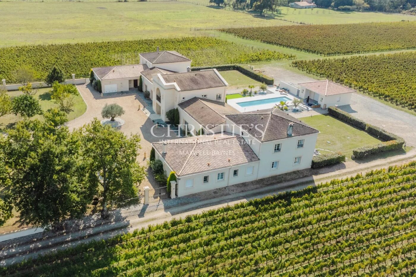 Impressionnante propriété de 6.5 ha - Vignoble en AOC Haut Médoc - Oenotourisme