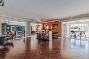 Impressionnante propriété de 6.5 ha - Vignoble en AOC Haut Médoc - Oenotourisme