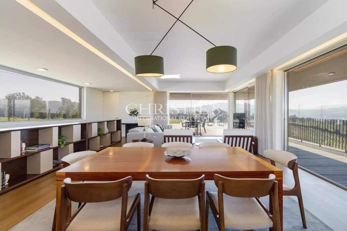 Portugal vineyard estate close to Porto - Douro Valley gem