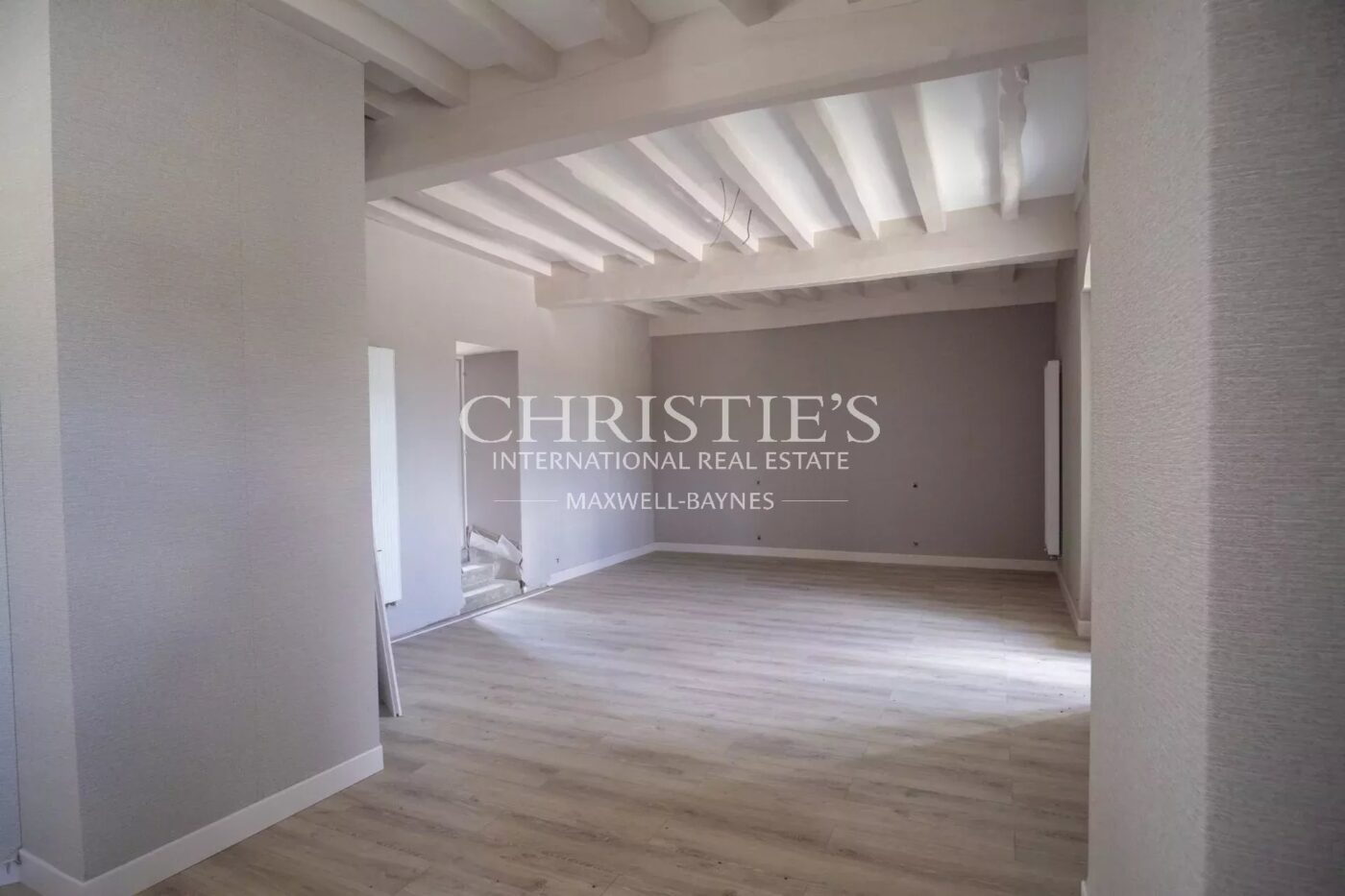 Château avec son vignoble Saumur AOC de 15Ha entre Chinon et Saumur