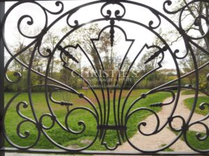 Prime and Rare Vineyard Estate in the heart of the renowned and highly sought after appellation of Pomerol