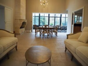 Prime and Rare Vineyard Estate in the heart of the renowned and highly sought after appellation of Pomerol