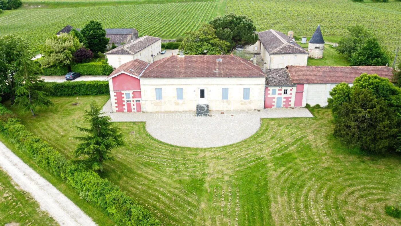 Propriété viticole de 28 ha en excellent état avec bâtiments de caractère