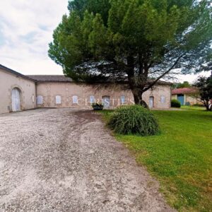 Propriété viticole de 28 ha en excellent état avec bâtiments de caractère