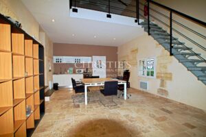 Propriété viticole de 28 ha en excellent état avec bâtiments de caractère