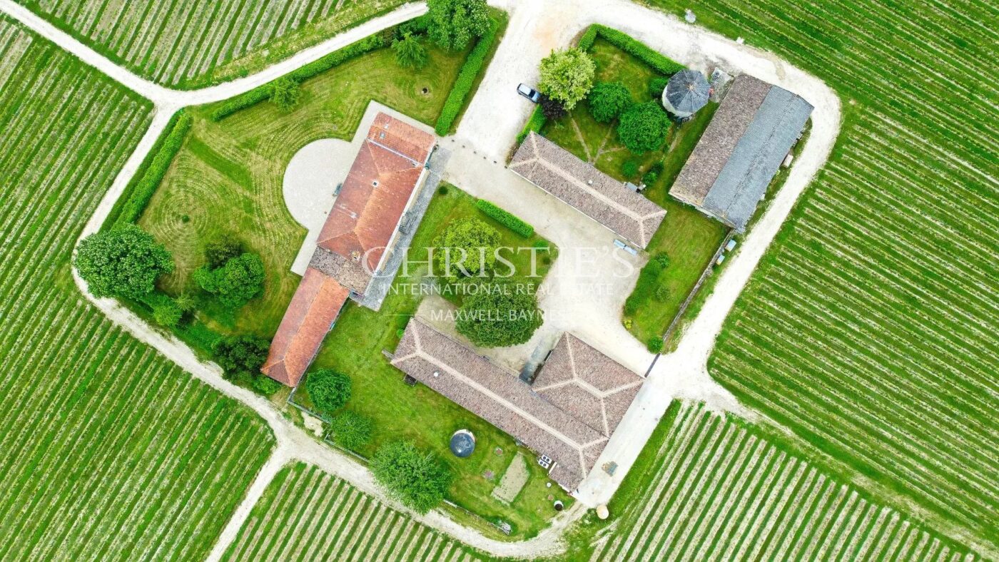 Propriété viticole de 28 ha en excellent état avec bâtiments de caractère