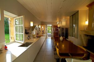 BORDEAUX 35MN - ENTRE-DEUX-MERS - SUPERBE DEMEURE EN PIERRE - 1,2 HECTARE - PISCINE