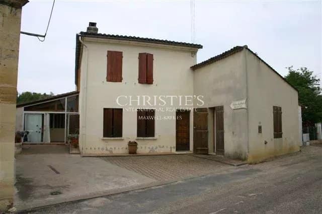 Terroir très qualitatif, Agriculture Biologique, 8 ha de vigne, 2 maisons, chai