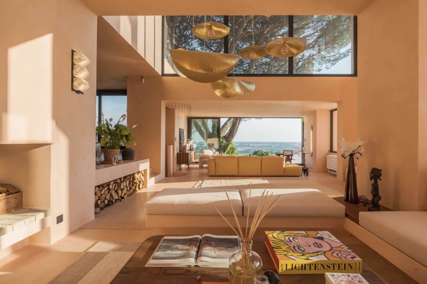 Petit domaine viticole d'agrément à faire renaître avec superbe villa