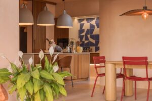 Petit domaine viticole d'agrément à faire renaître avec superbe villa