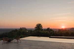 Petit domaine viticole d'agrément à faire renaître avec superbe villa