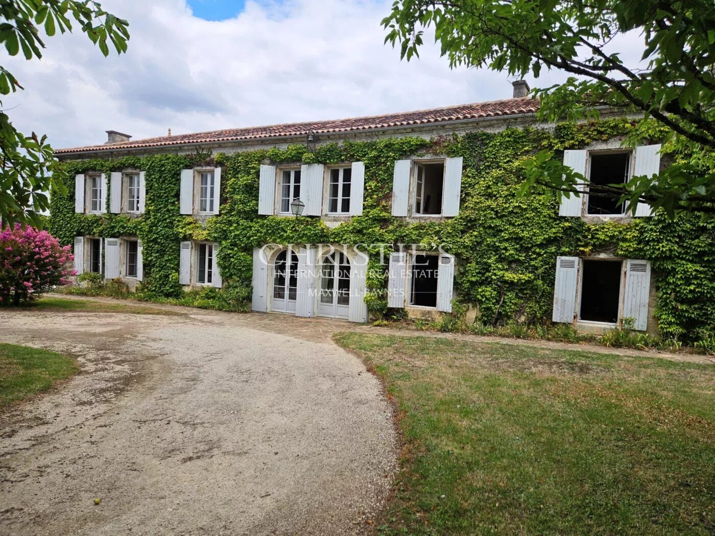 Exceptionnelle propriété viticole dans la région de Cognac