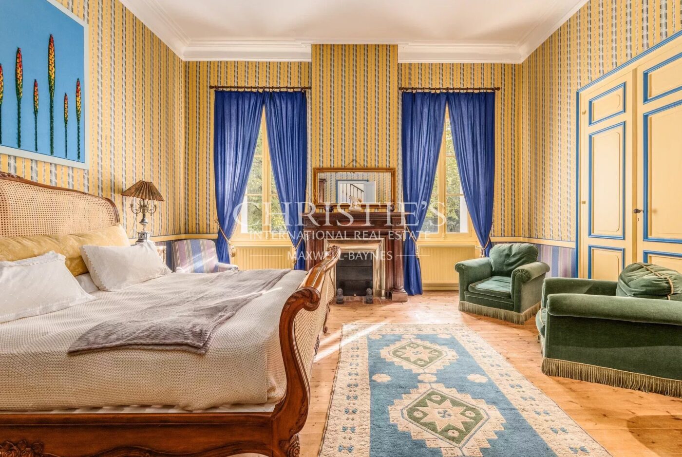 Exclusivité - Propriété de charme composée d'un manoir, longère, salle de cinéma, grange, petit vignoble...