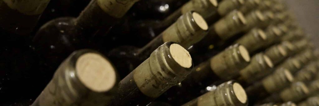 Plusieurs bouteilles de pinot