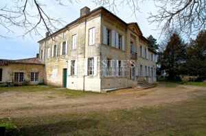 Propriété viticole de 5.5 hectares sur Saint-Émilion - Voisin de Grand Cru Classé