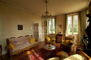 Propriété viticole de 5.5 hectares sur Saint-Émilion - Voisin de Grand Cru Classé