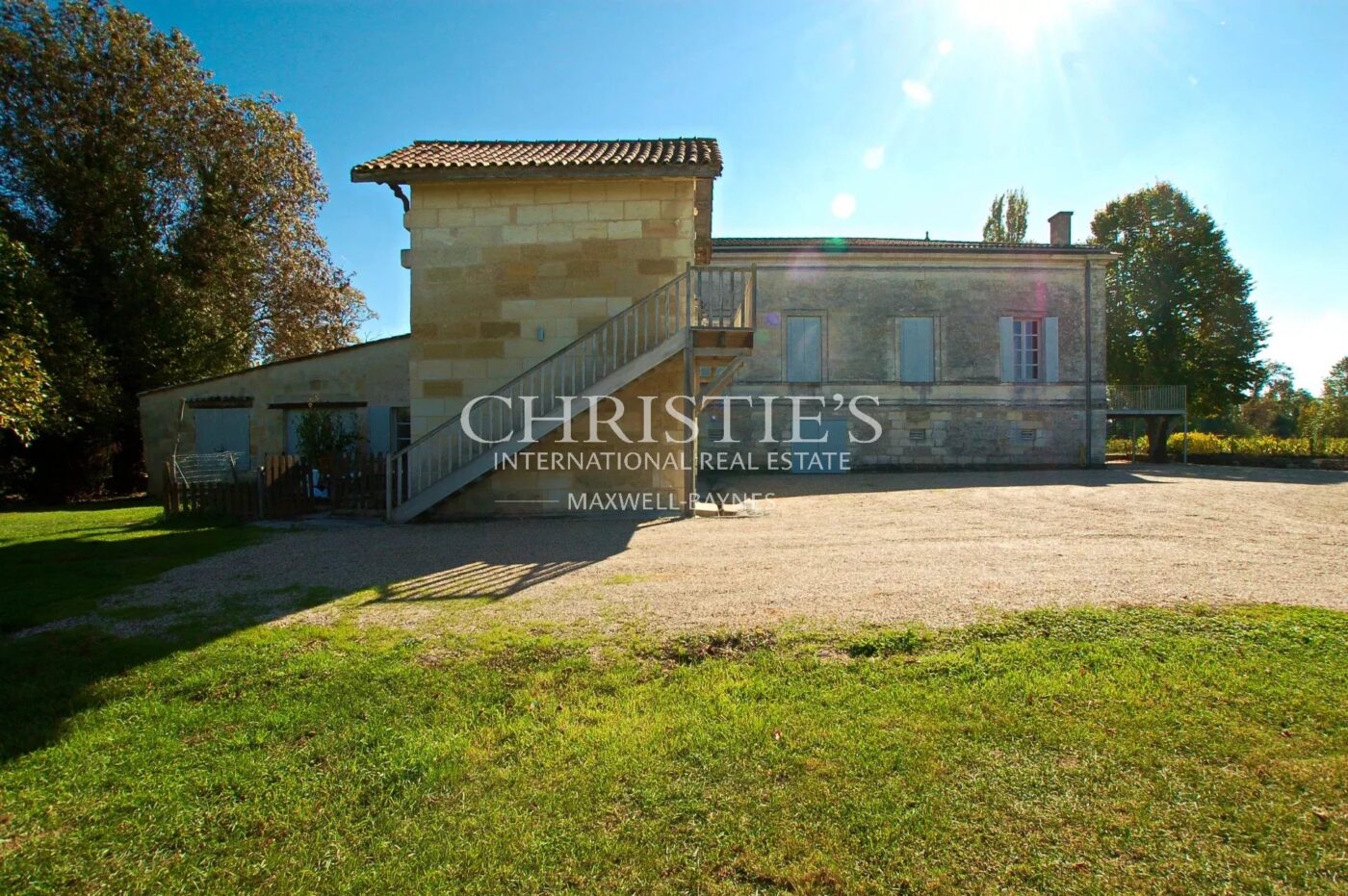 Domaine viticole d'agrément de charme avec vue sur la Dordogne